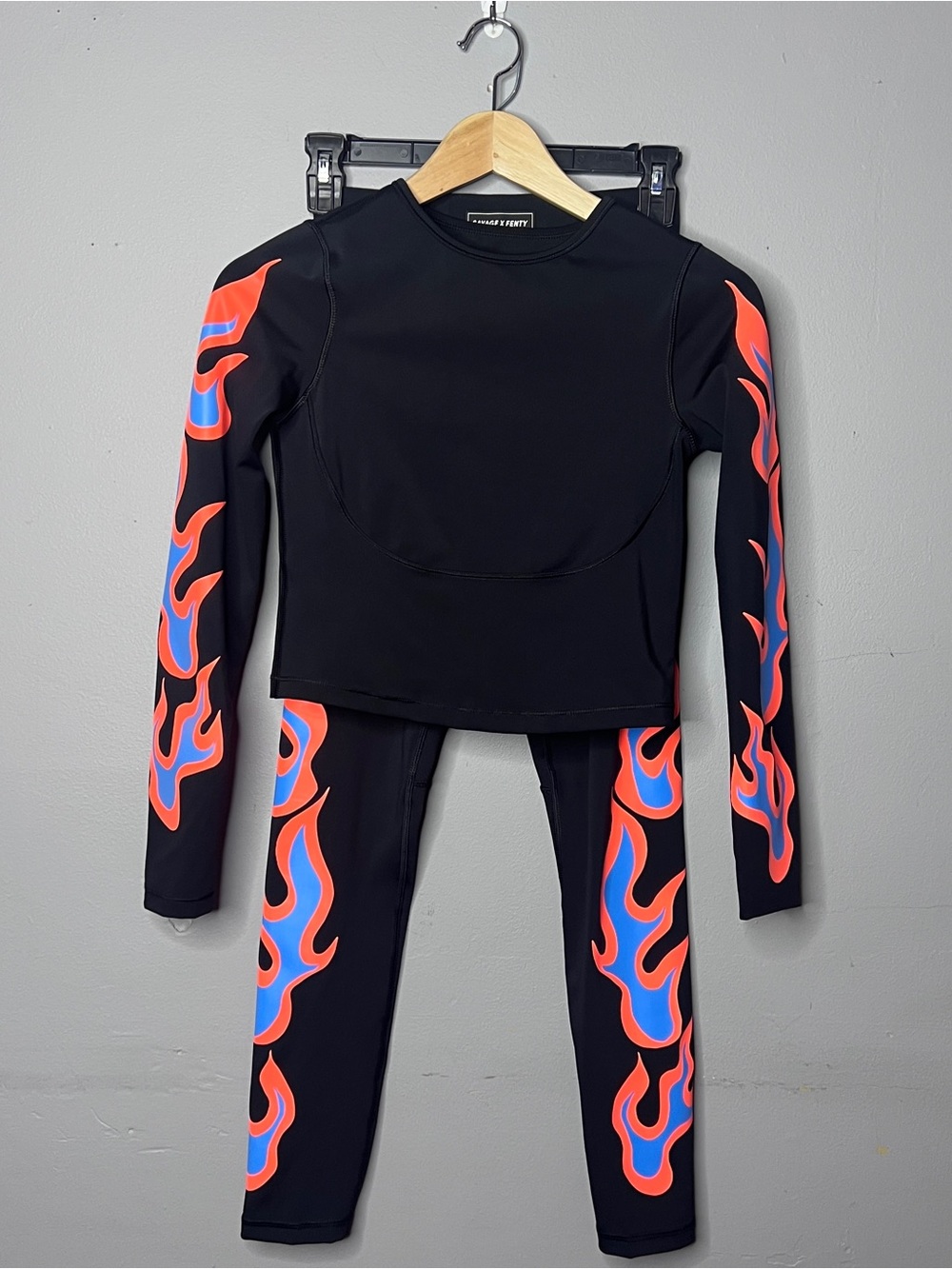 Savage X Fenty Racer X Crop Top NWOT and High Waisted Leggings NWT Set - Small